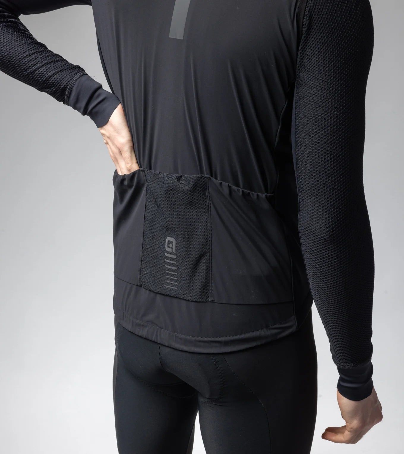 ALÉ CYCLING r-ev1 | Water Repellent Vest Riparo Black